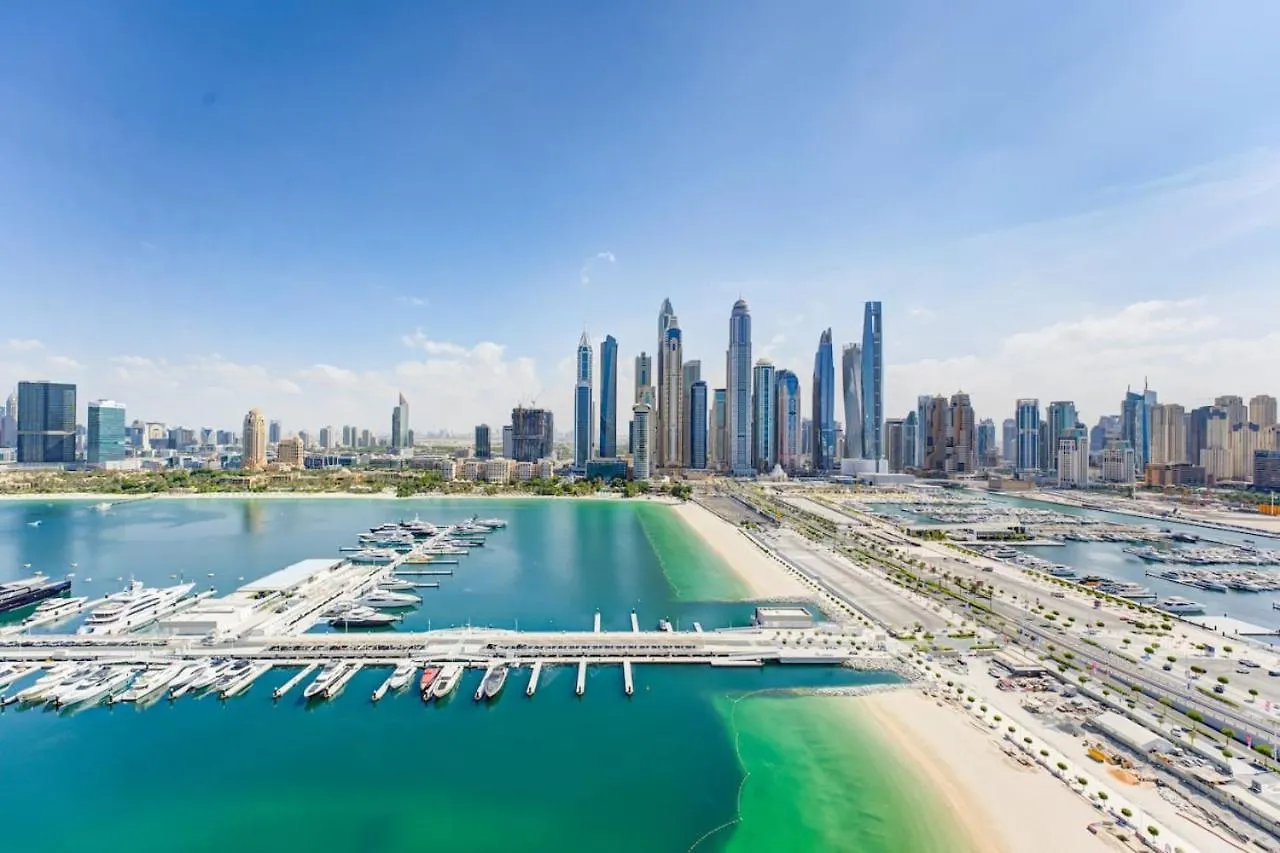 Private Beachfront 2 Bed With 180 Marina Skyline Dubai